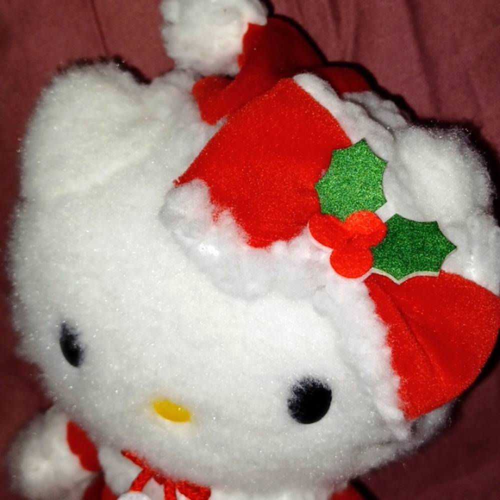 Hello Kitty, 2021 Christmas Mascot